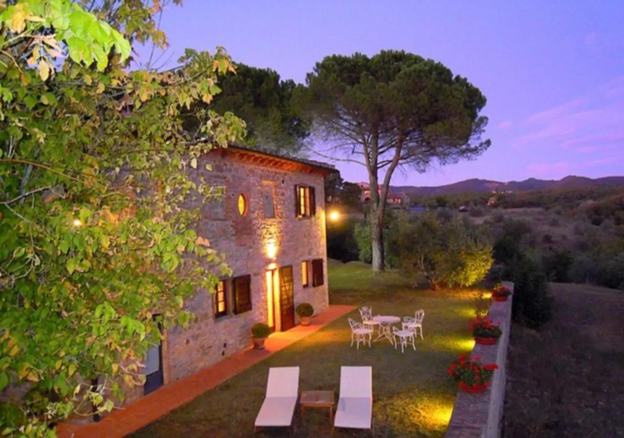 Podere Lucignano Secondo Agriturismo Gaiole in Chianti 0*,